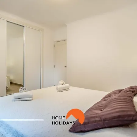 #120 T3 Espacoso Em By Holidays *