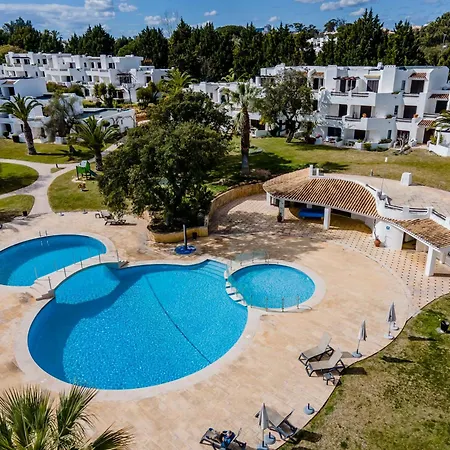Апартаменты #120 T3 Espacoso Em By Holidays