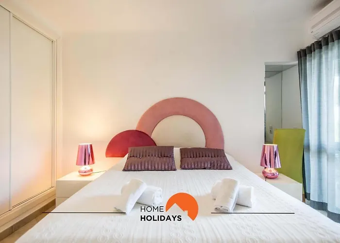 公寓 #120 T3 Espacoso Em By Holidays *