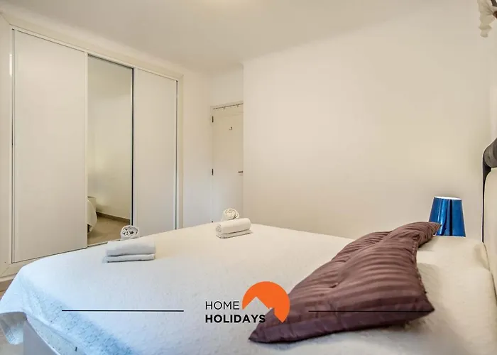 #120 T3 Espacoso Em By Holidays *