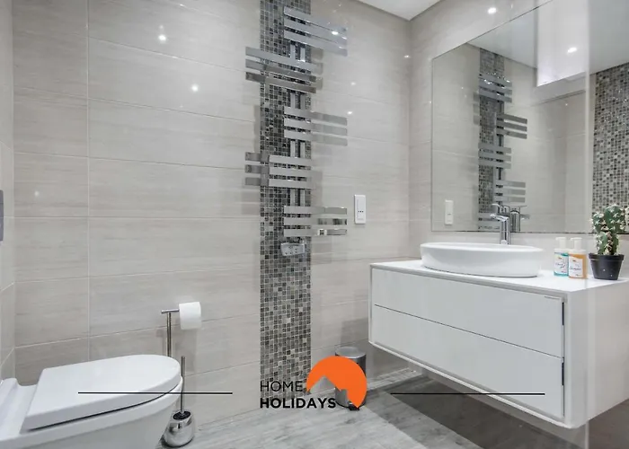 公寓 #120 T3 Espacoso Em By Holidays