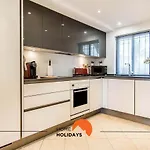 Appartamento #120 T3 Espacoso Em By Holidays